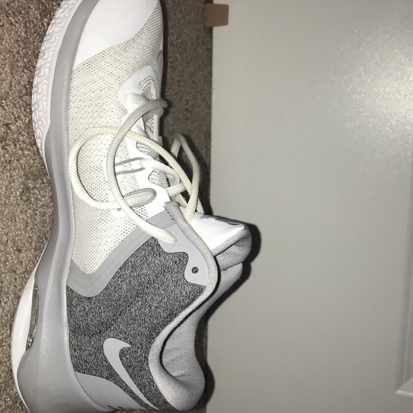 Nike Versatile II - Picture 2 of 3